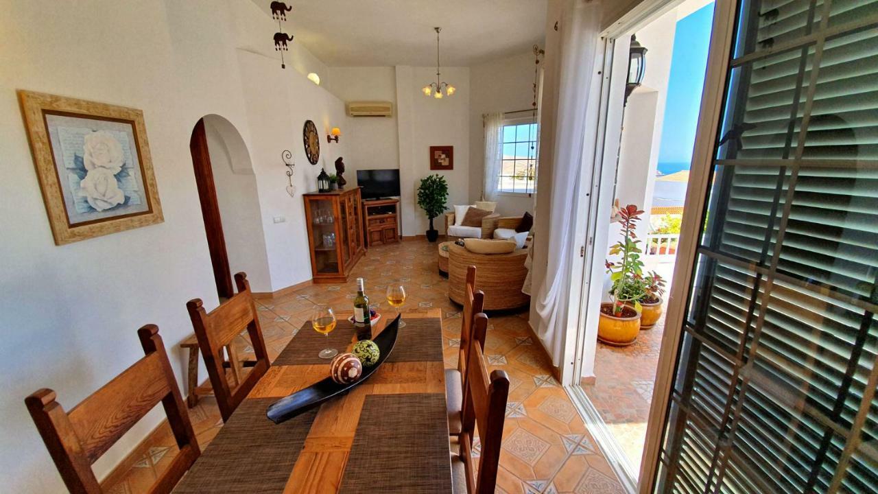 Ferienhaus Casa Blanca - Tarajalejo - Glasfaserinternet - Meerblick Екстер'єр фото