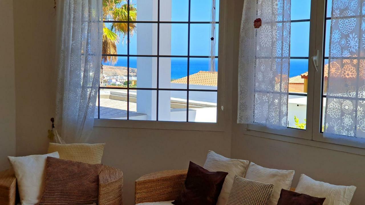 Ferienhaus Casa Blanca - Tarajalejo - Glasfaserinternet - Meerblick Екстер'єр фото