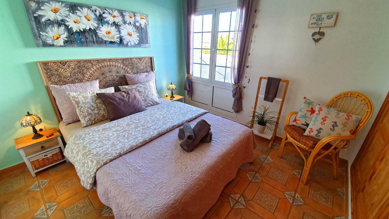 Ferienhaus Casa Blanca - Tarajalejo - Glasfaserinternet - Meerblick Екстер'єр фото