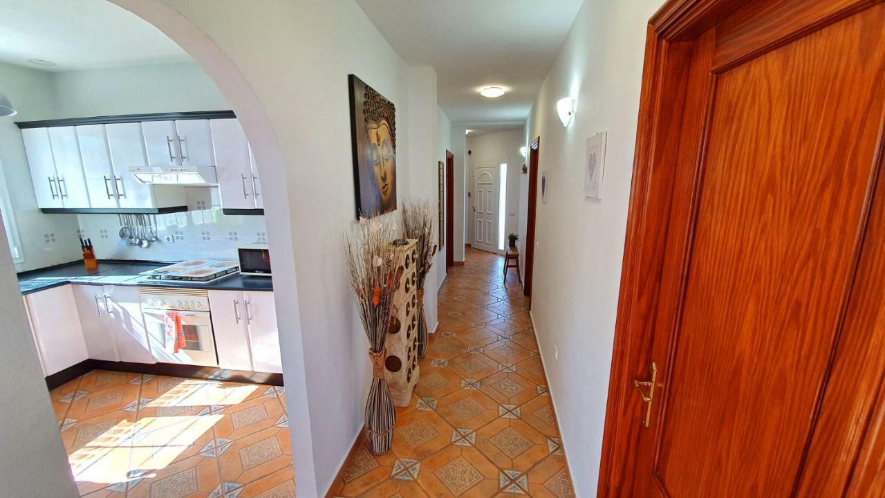 Ferienhaus Casa Blanca - Tarajalejo - Glasfaserinternet - Meerblick Екстер'єр фото