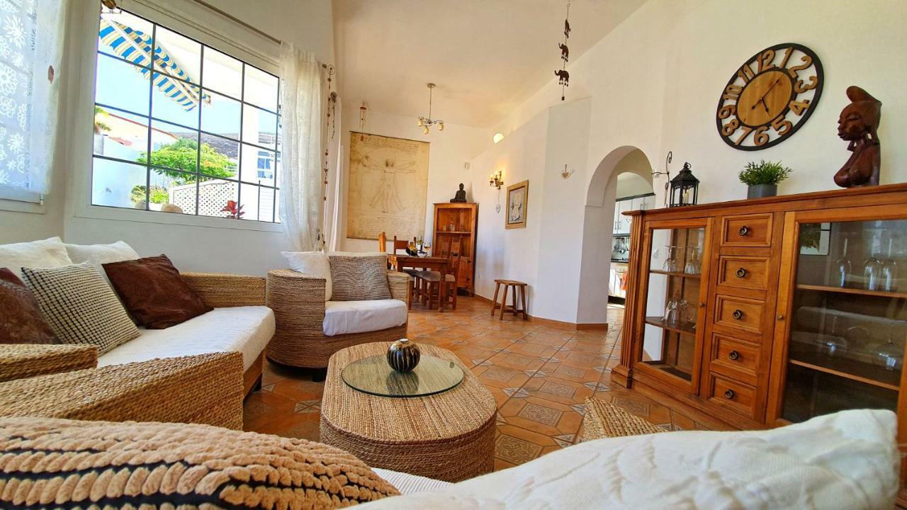 Ferienhaus Casa Blanca - Tarajalejo - Glasfaserinternet - Meerblick Екстер'єр фото
